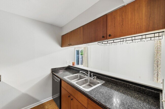 Building Photo - 7801 Shoal Creek Blvd