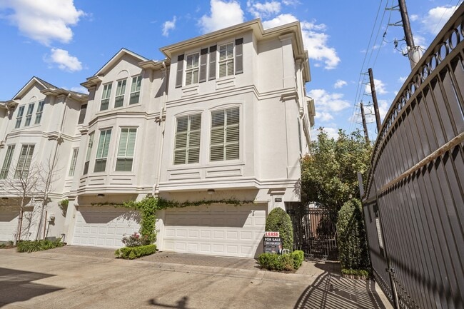 Building Photo - 1902 Greenwich Pl Dr