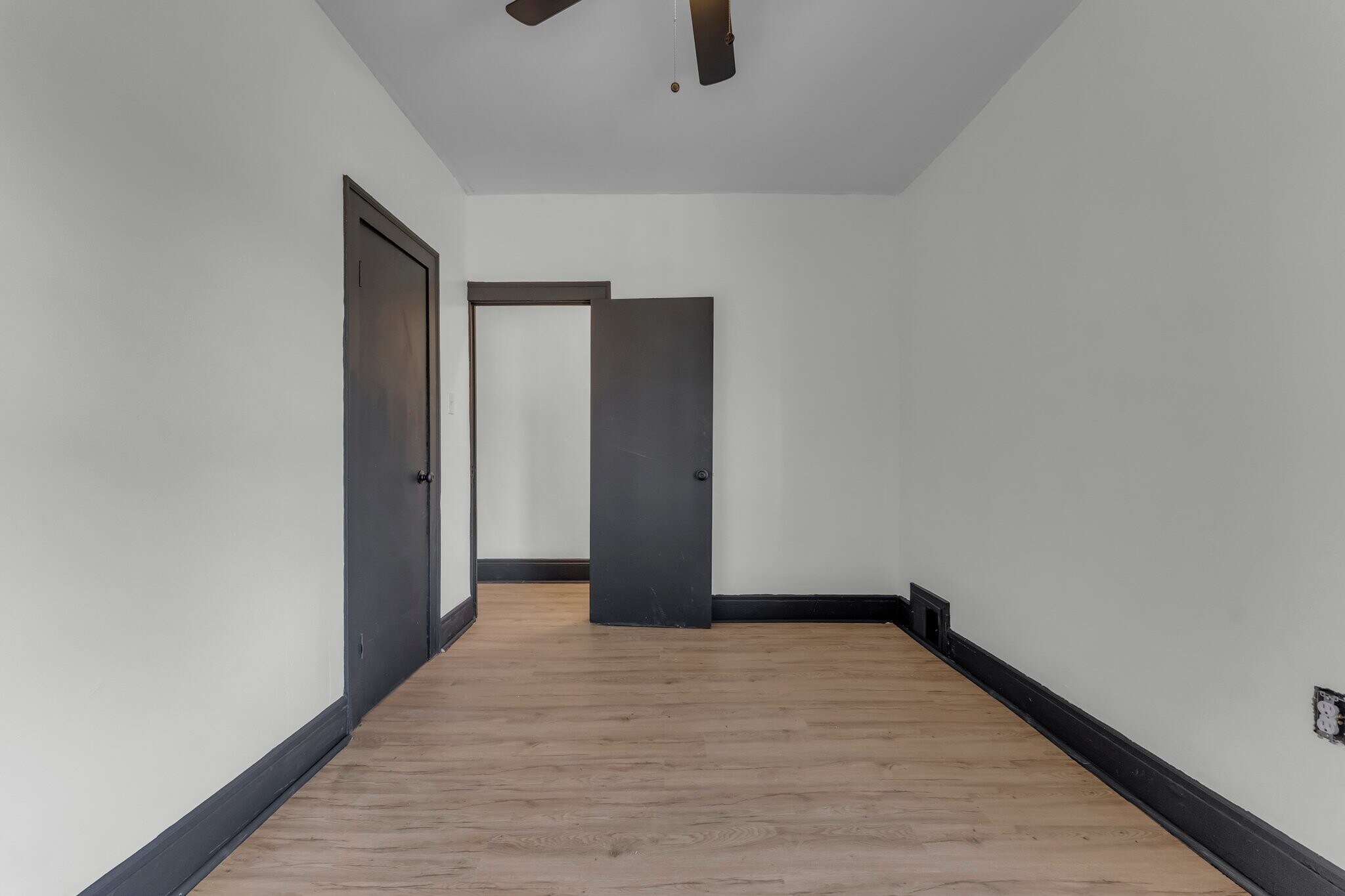 Building Photo - 3447 E 140th St