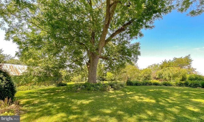 Building Photo - 23581 Belmar Dr