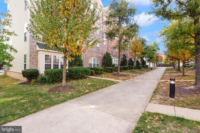 Building Photo - 2238 Margraf Cir