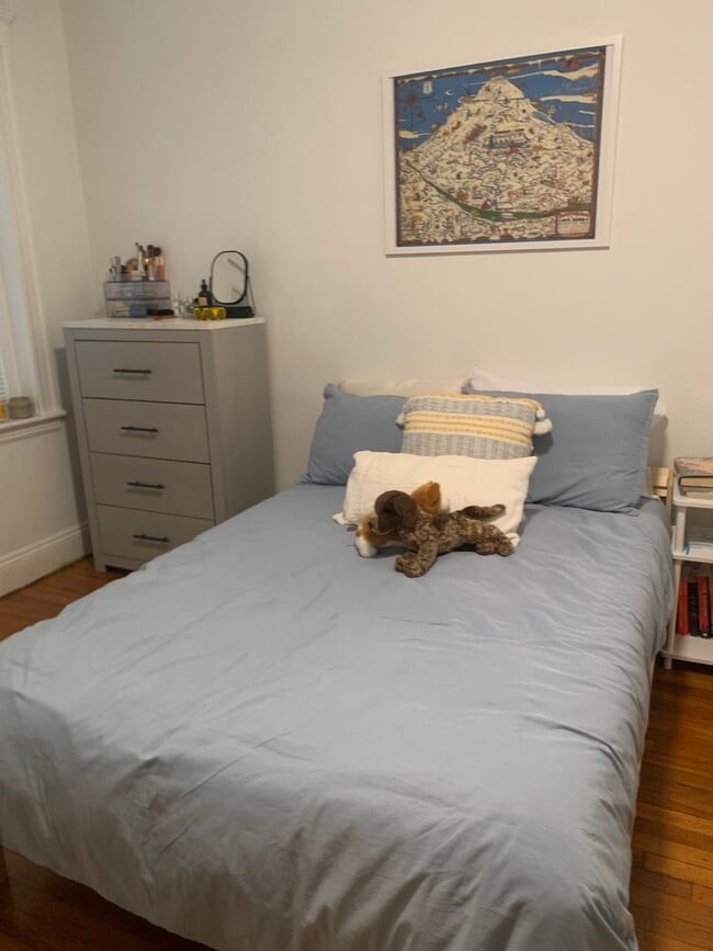 Building Photo - 262 Kelton St #2B Boston MA 02134