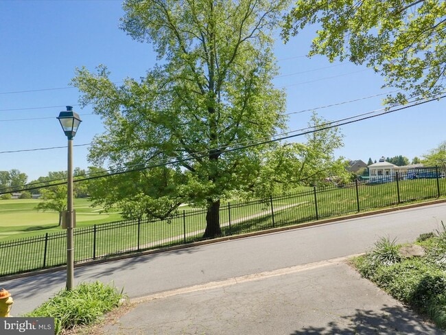 Building Photo - 4725 Rock Spring Rd