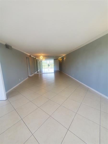 Building Photo - 2650 S Course Dr