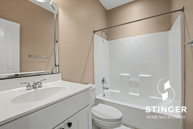 Building Photo - 2677 Broad St