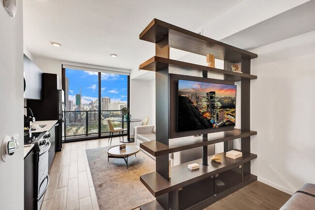 Building Photo - 398 NE 5th St