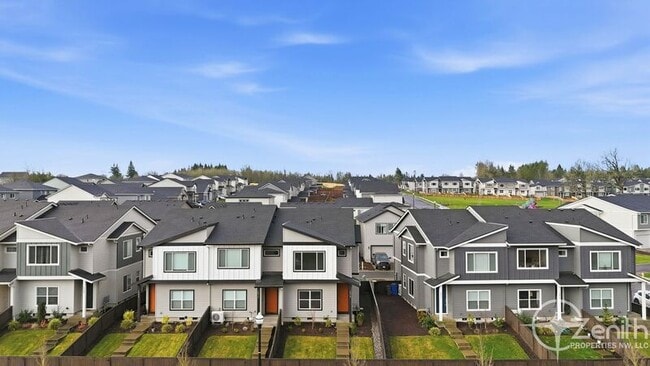 Building Photo - 18212 NE 47th Ave