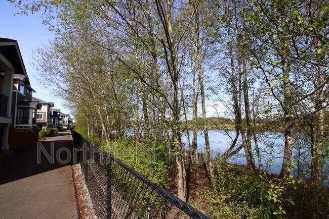 Building Photo - 3421 31st Dr