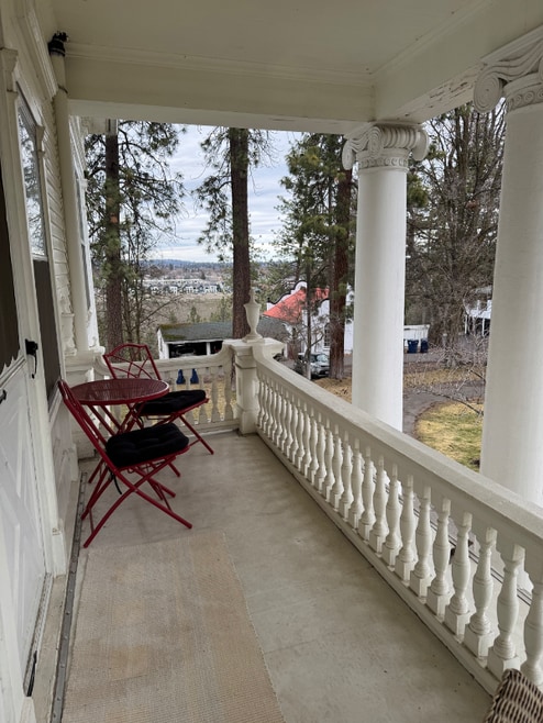 Building Photo - 2340 W 1st Ave