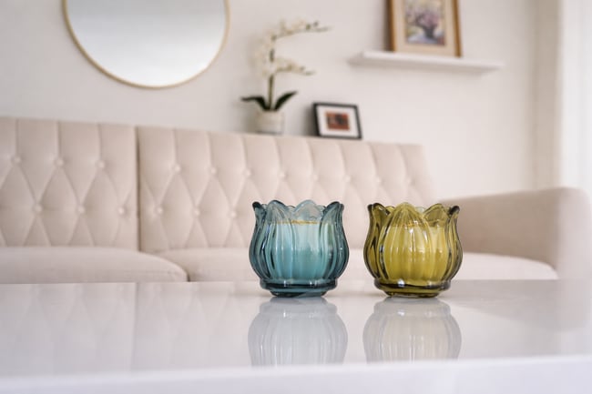 Light Filled Living Room with Designer Touches - 5860 Hazeltine Ave