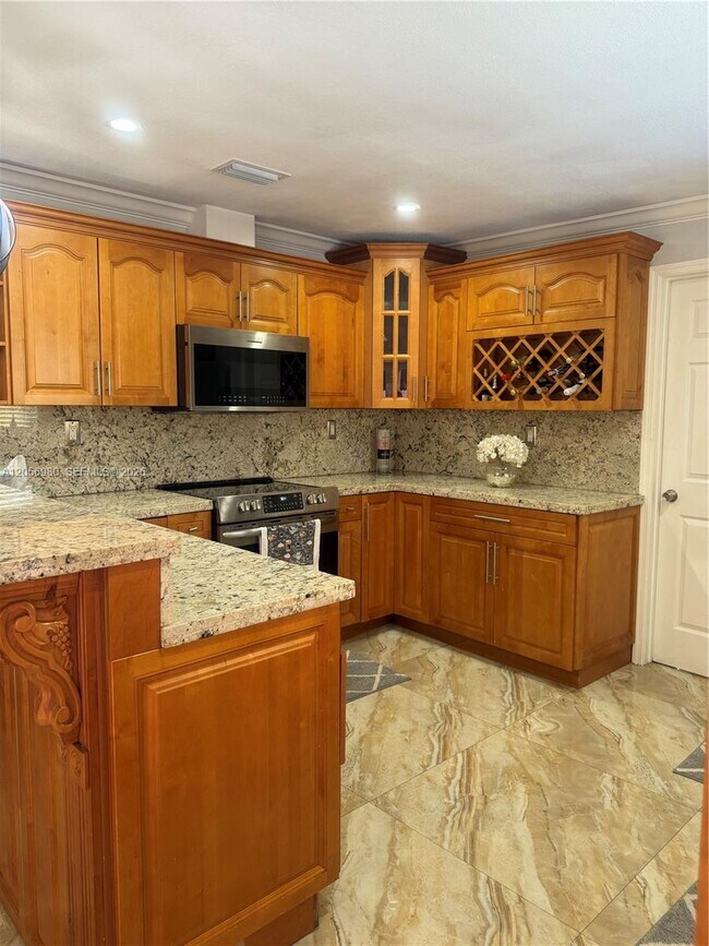 Building Photo - 240 Tamiami Canal Rd