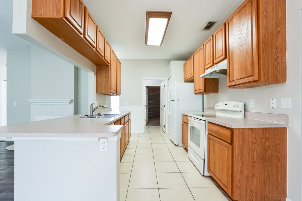 Building Photo - 1168 S Brickell Dr