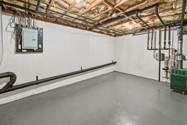 Building Photo - 74 Nutmeg Dr