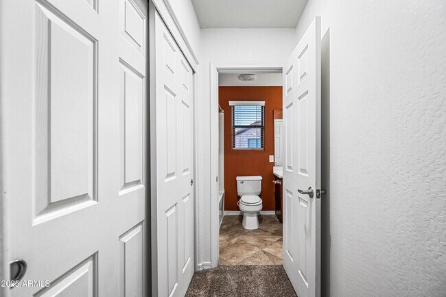 Building Photo - 2236 W Davis Rd