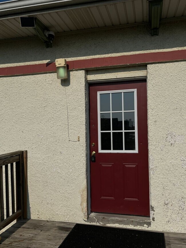 Building Photo - 307 Herkimer St