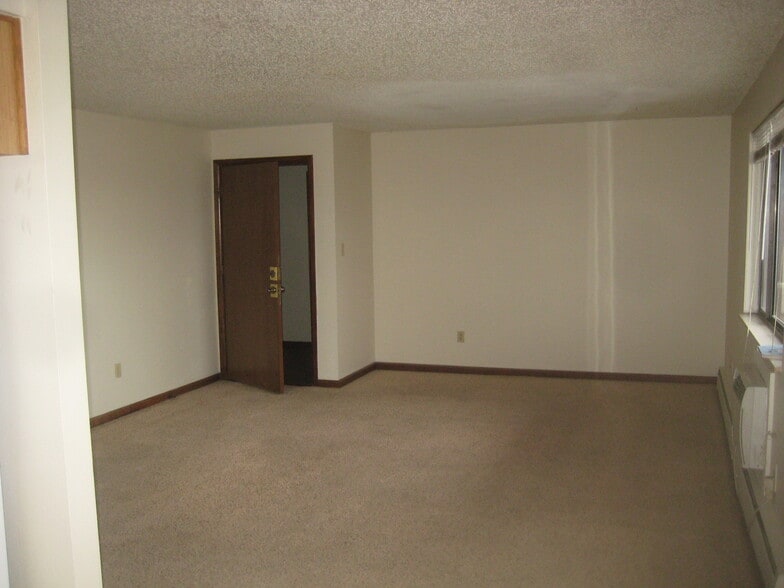 Building Photo - 8990 W 63rd Ave