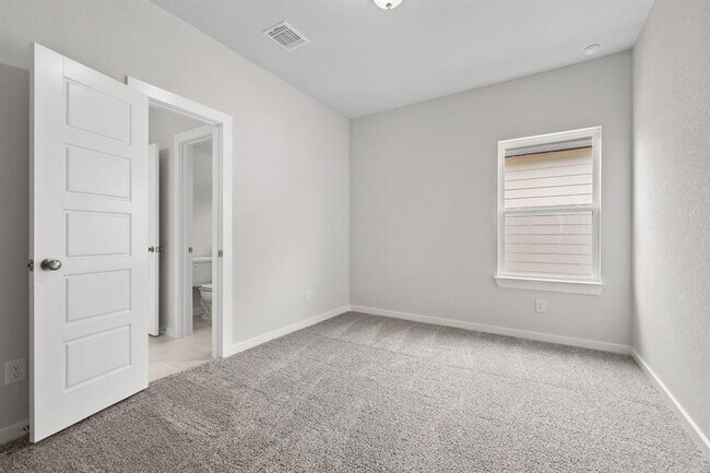 Building Photo - 144 Alicante Ln