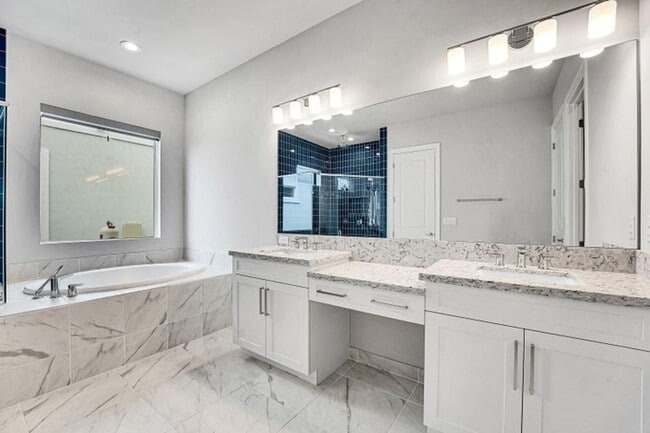 Building Photo - 12582 Nautilus Cir