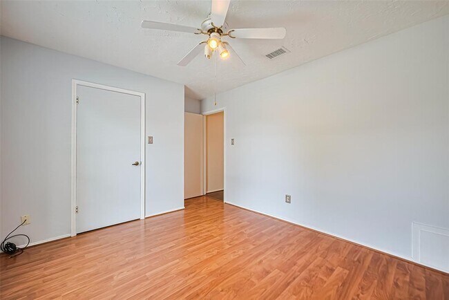 Building Photo - 3234 Mourning Dove Dr