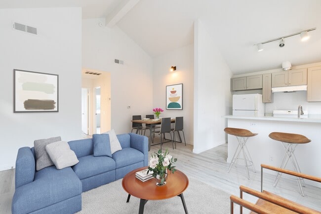 Building Photo - 2452 S Centinela Ave