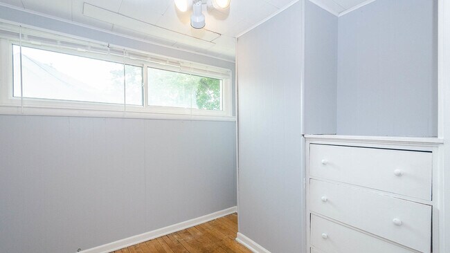 Building Photo - 1441 S State St