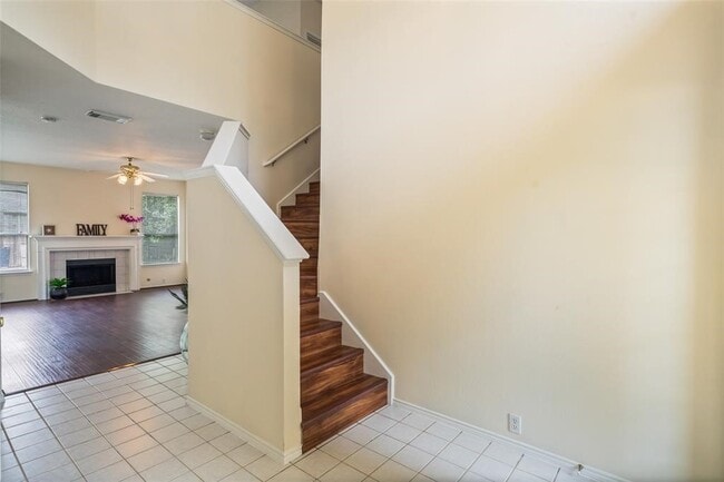 Building Photo - 11011 Hunting Path Ct