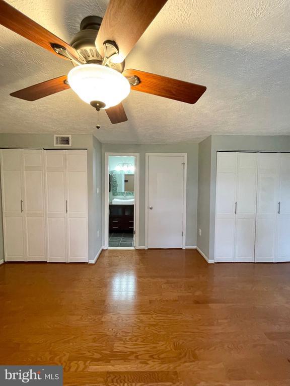 Building Photo - 5737 Independence Cir