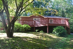 Building Photo - 623 Old Salem Rd