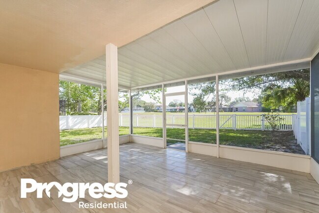 Building Photo - 16111 Gardendale Dr