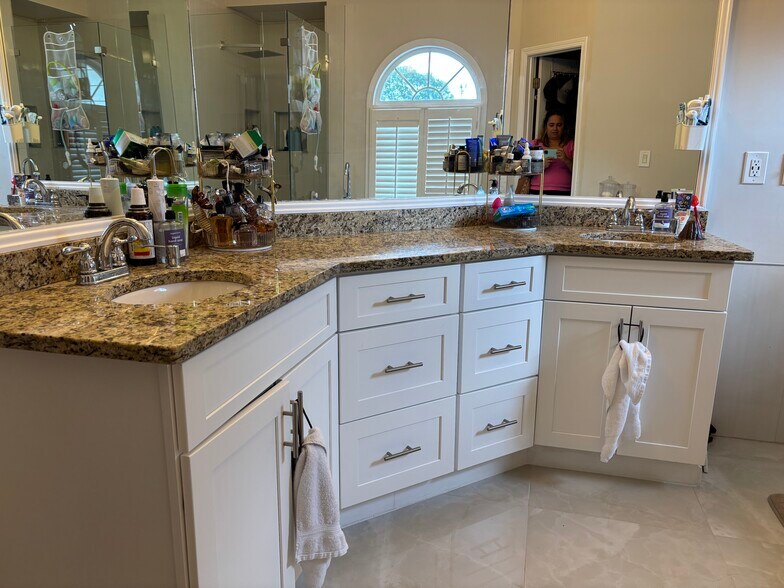 Building Photo - 3746 Summer Rose Dr