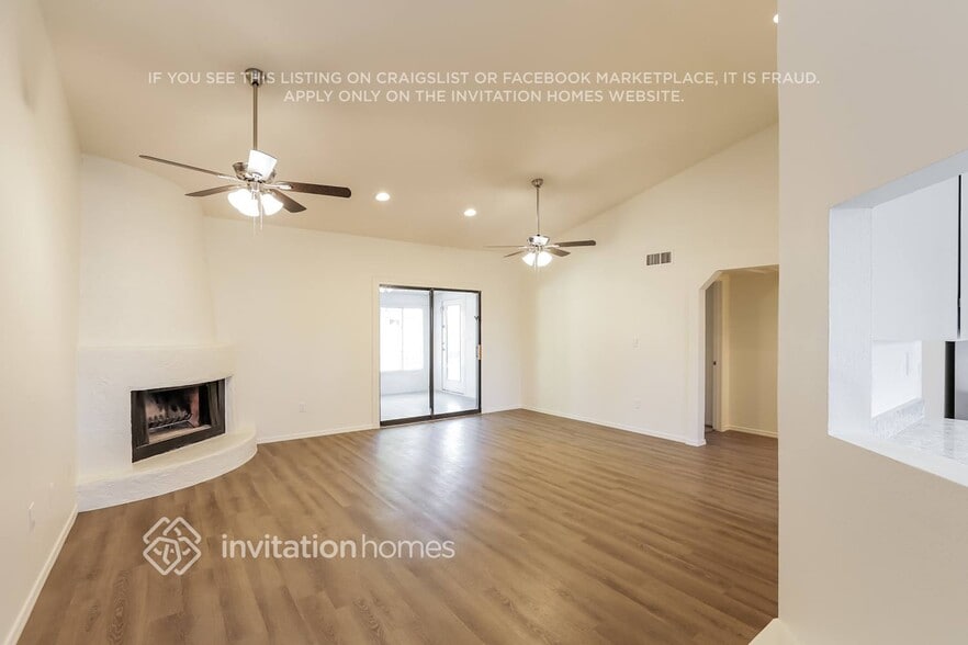 Building Photo - 1524 W Mission Dr