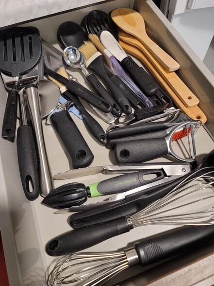 Furnished Kitchen - 3306 Briar Oak St