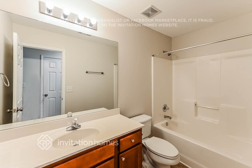 Building Photo - 2526 Gristhaven Ln