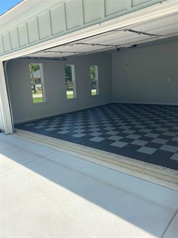 Building Photo - 314 Oak Creek Dr