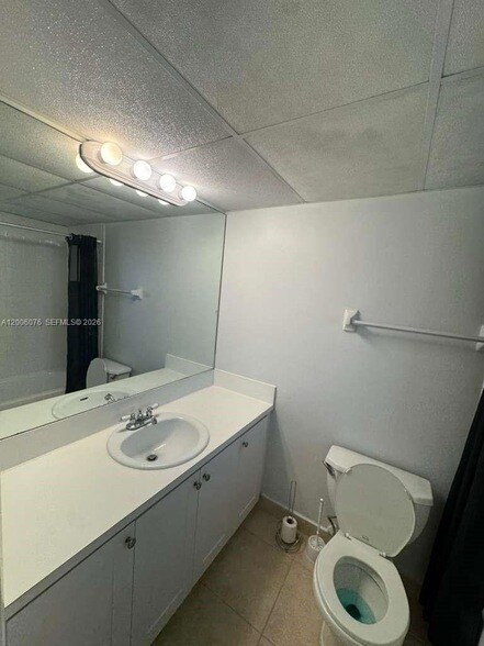 Building Photo - 8500 SW 109th Ave