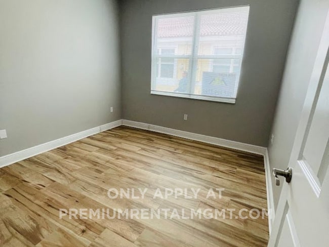 Building Photo - 1601 Cumin Dr