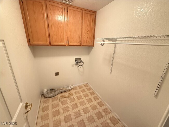 Building Photo - 3411 Classic Bay Ln