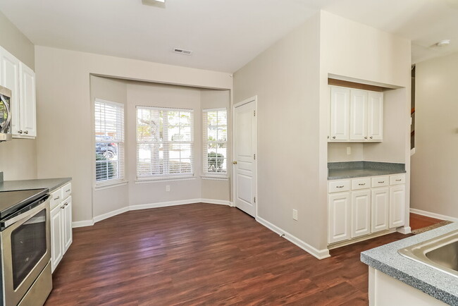 Building Photo - 9240 Ducati Ln