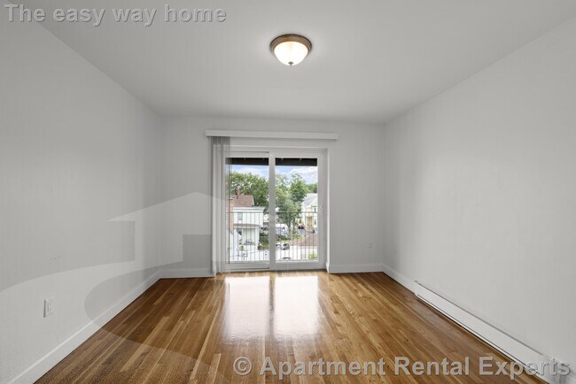 Building Photo - 134 Summer St