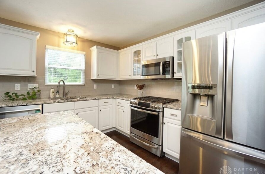 Building Photo - 5926 Deerfield Village Dr