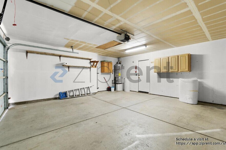 Building Photo - 8361 Delicato Way