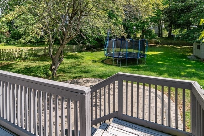 Building Photo - 15 Charles St