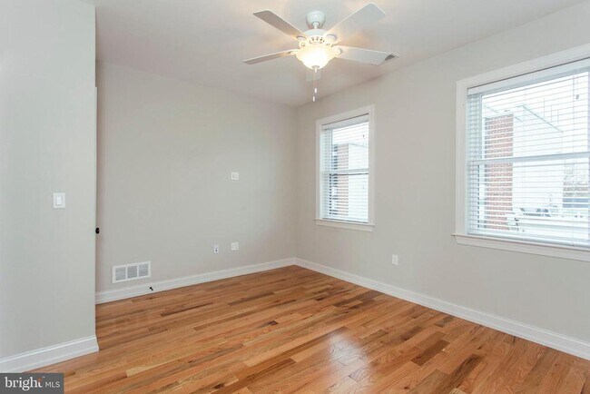 Building Photo - 2052 Gerritt St