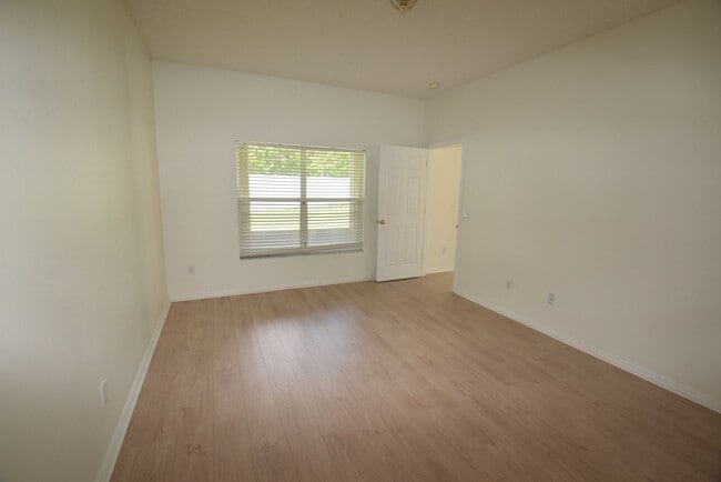Building Photo - 14855 Hawksmoor Run Cir