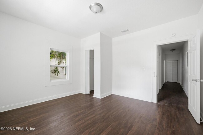 Building Photo - 6945 Nelms St