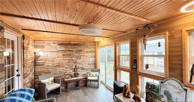 Building Photo - 5406 Ulloa Pl