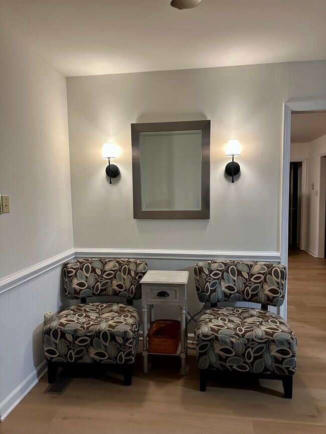 Building Photo - 4805 Candlelight Pl