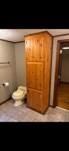 Building Photo - 425 Lakewood Dr