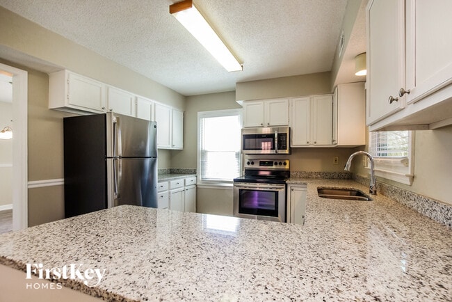 Building Photo - 11731 Charnwood Ct
