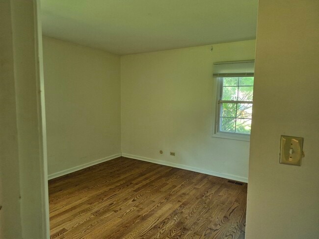 Building Photo - 1171 Twisted Oak Ln